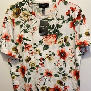 Forever 21 floral T-shirt white w/ peach flowers